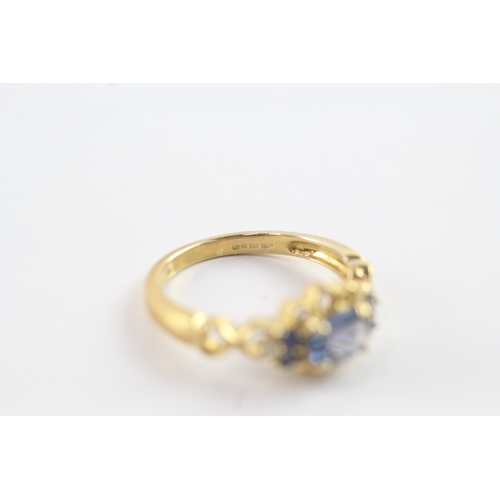 85 - 9ct gold sapphire & diamond dress ring with pierced patterned shoulders (2.9g) Size N 1/2