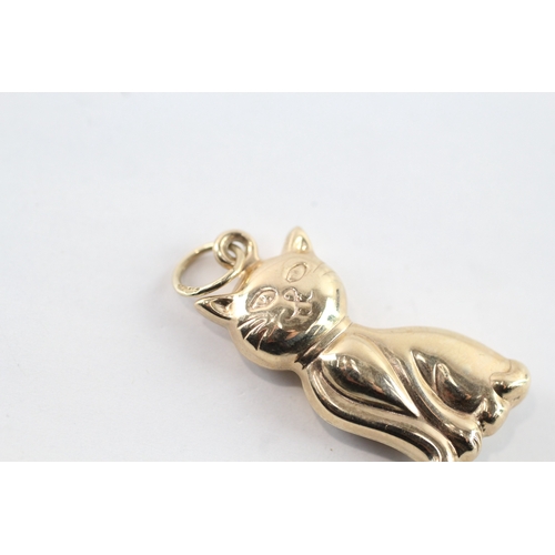 88 - 9ct gold cat pendant (1.6g)