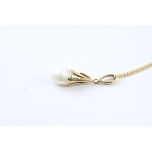 90 - 18ct gold pearl drop pendant necklace e (2.3g)