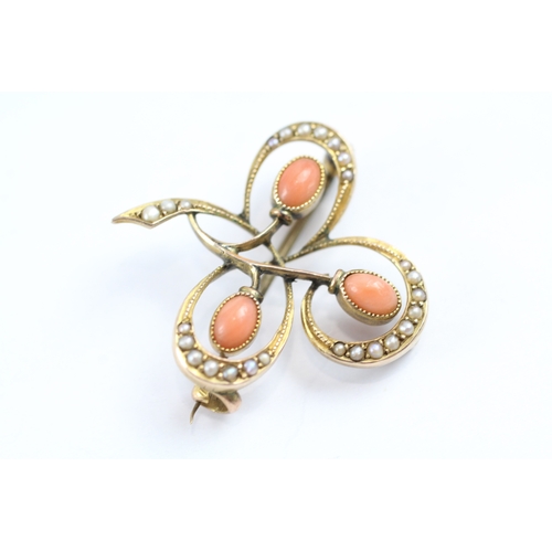 96 - 9ct gold antique seed pearl and coral shamrock brooch (2.6g)