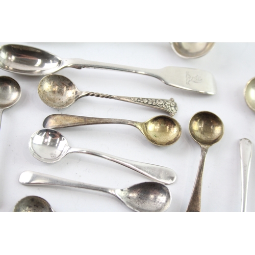 310 - 16 x Antique / Vintage .925 Sterling Silver Condiment Spoons Inc Victorian (91g)