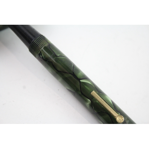 495 - Vintage Conway Stewart 15 Green Cased Fountain Pen w/ 14ct Gold Nib WRITING