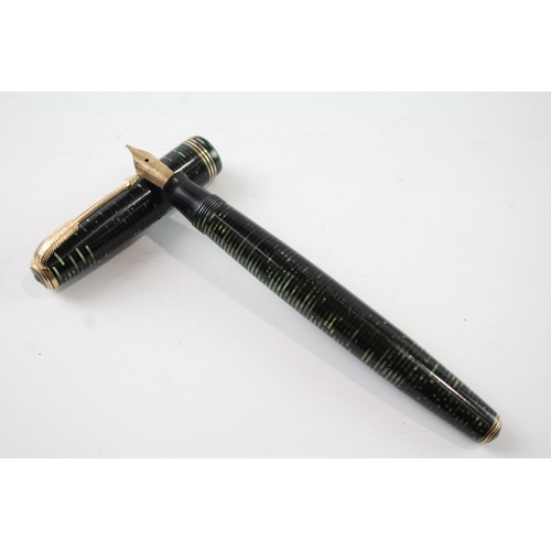 497 - Vintage Parker Vaccumatic Green Fountain Pen w/ 14ct Gold Nib WRITING Boxed