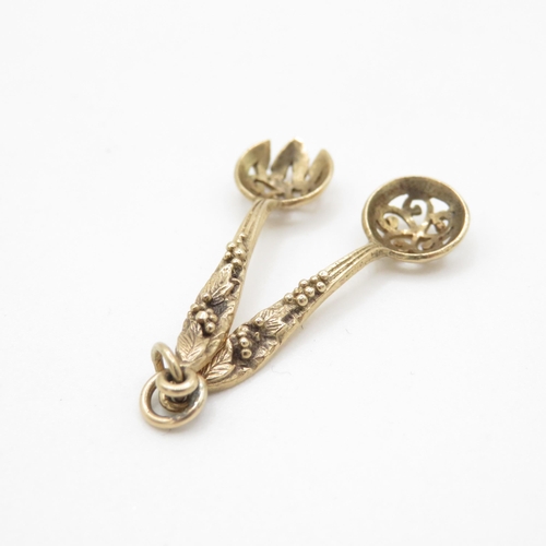 1 - 9ct Gold Spoons Charm (2.44g)