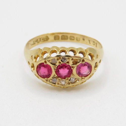 95 - 18ct gold antique diamond and pink stone dress ring (2g) Size M