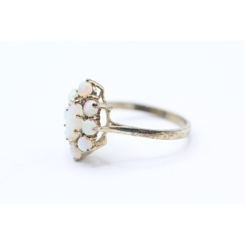 111 - 9ct gold opal dress ring (2.6g) Size P