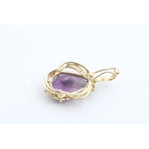 112 - 14ct gold amethyst pendant (3.2g)