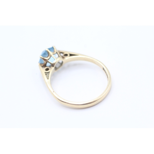 114 - 9ct gold blue gemstone solitaire dress ring (1.7g) Size L 1/2