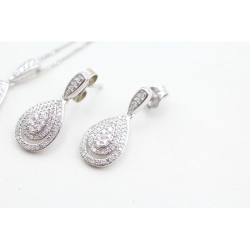 15 - 2x 9ct white gold diamond earrings & necklace set (4.6g)