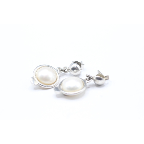 37 - 9ct white gold pearl drop earrings (5.2g)