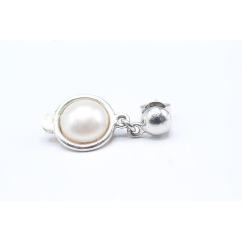 37 - 9ct white gold pearl drop earrings (5.2g)