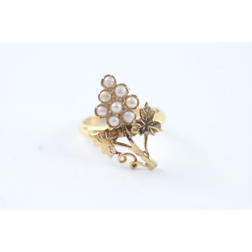 40 - 18ct gold pearl grape ring (3.9g) Size M