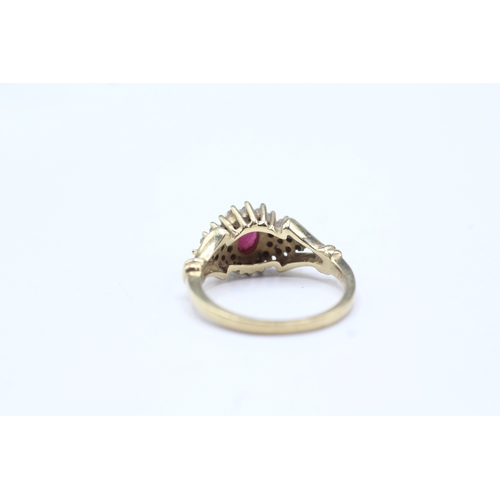 58 - 9ct gold ruby & diamond dress ring (3.3g) Size M