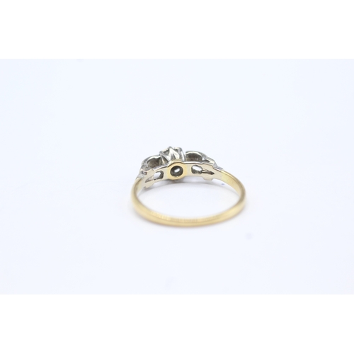 64 - 18ct gold diamond dress ring (2g) Size K