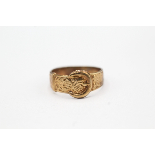 68 - 9ct gold buckle ring (2.2g) Size K