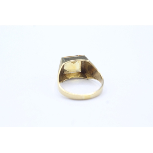 78 - 9ct gold citrine signet dress ring (3.5g) Size P