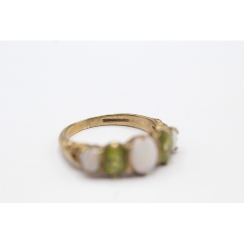 89 - 9ct gold opal & peridot five stone dress ring (2.8g) Size M