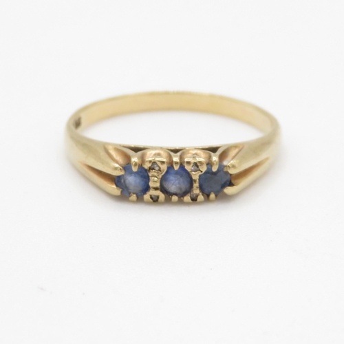 123 - 9ct gold sapphire & diamond trilogy dress ring (2.3g)