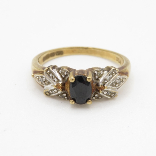 130 - 9ct gold sapphire & diamond dress ring (2.6g)