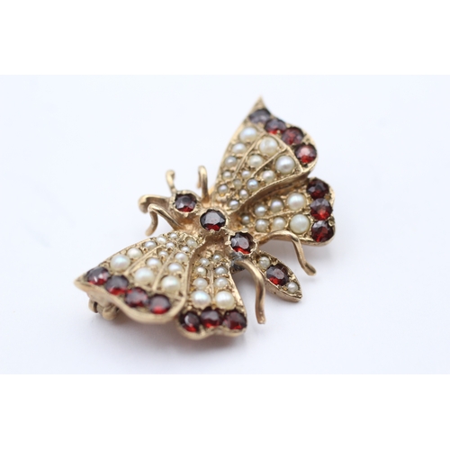 18 - 9ct gold vintage garnet & seed pearl butterfly brooch (7g)