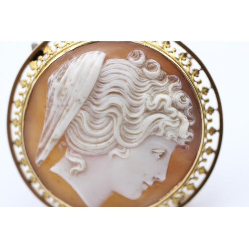 2 - 12ct gold shell cameo set brooch (18.3g)