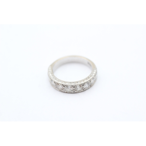 26 - 18ct gold nine stone diamond ring (4.3g) Size J