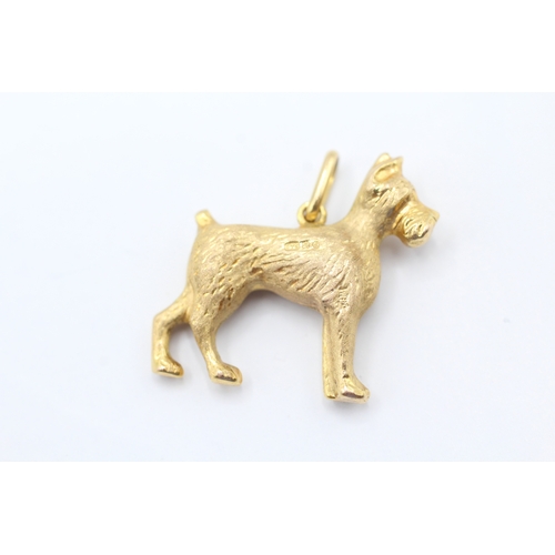 32 - 9ct gold vintage terrier dog pendant (1.2g)