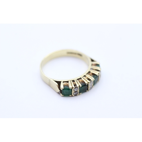 4 - 18ct gold emerald & diamond half eternity ring (5.1g) Size N 1/2