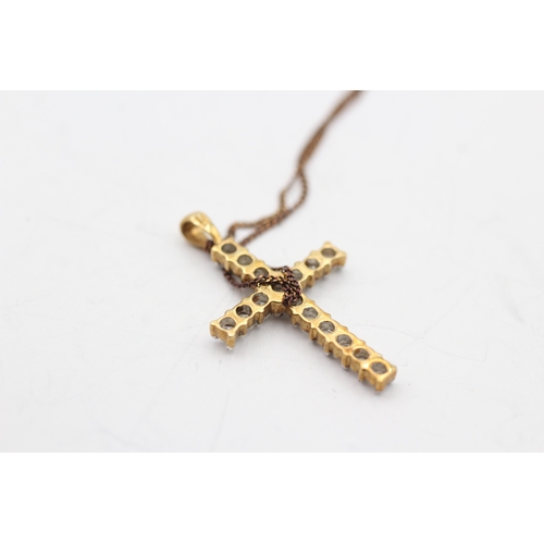 44 - 9ct rose gold diamond cross pendant necklace (2.1g)