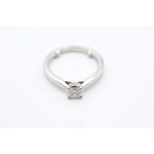 52 - Platinum 950 princess cut diamond solitaire ring (4.9g) Size J