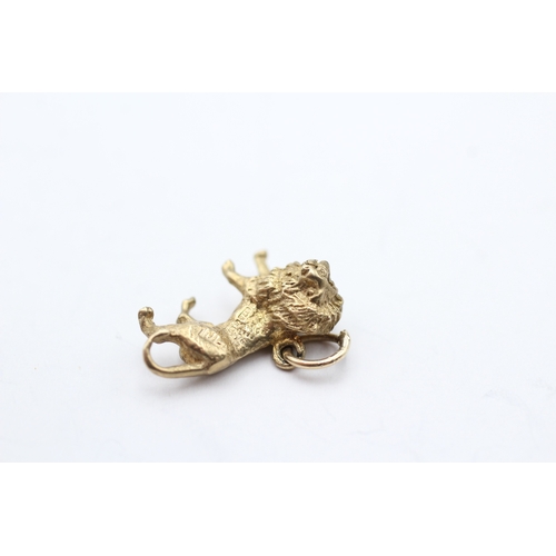 92 - 9ct gold vintage lion charm (2.8g)