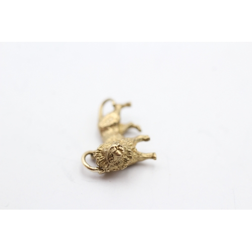 92 - 9ct gold vintage lion charm (2.8g)