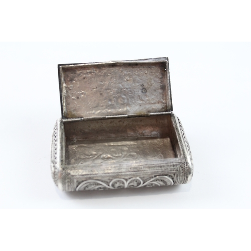 358 - Antique / Vintage .930 Silver Filigree Snuff / Trinket Box (41g)