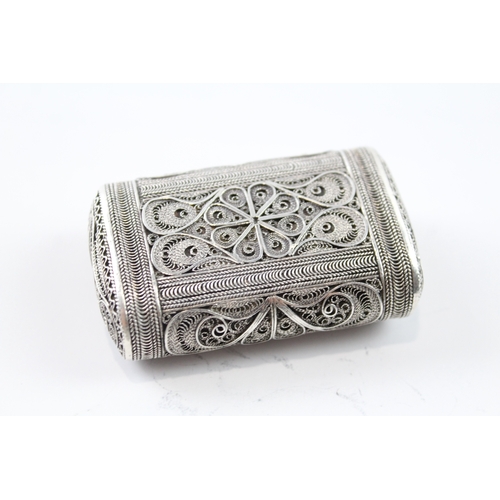 358 - Antique / Vintage .930 Silver Filigree Snuff / Trinket Box (41g)