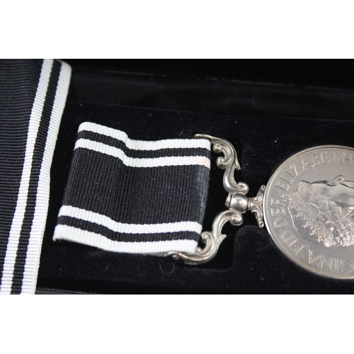 403 - Boxed ERII Prison Long Service Medal Manf P. Greaves KM