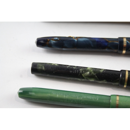 495 - 3 x Vintage Conway Stewart Dinkie Fountain Pens w/ 14ct Gold Nibs WRITING