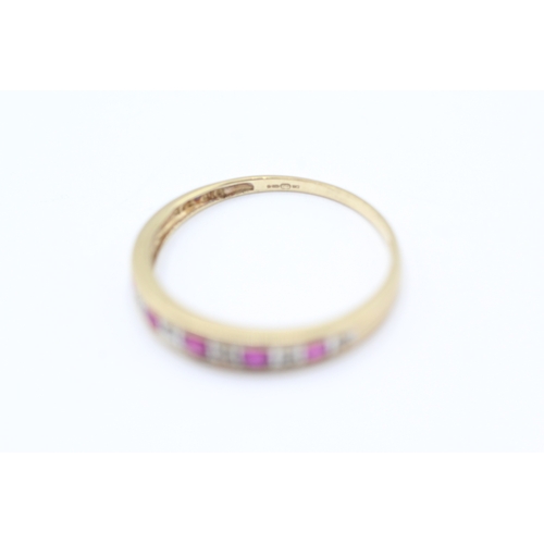 100 - 9ct gold ruby & diamond half eternity ring (1.2g) Size P