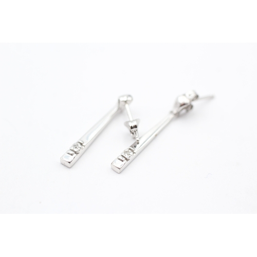 117 - 9ct white gold diamond drop earrings (1.3g)