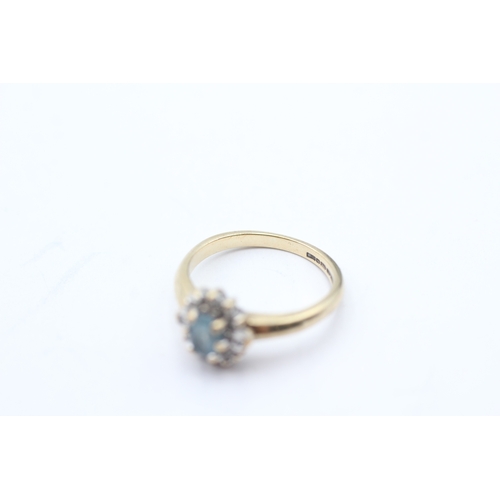 16 - 9ct gold diamond & blue gemstone cluster dress ring (1.9g) Size I