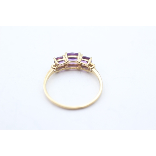 17 - 9ct gold amethyst & diamond dress ring (1.5g) Size P