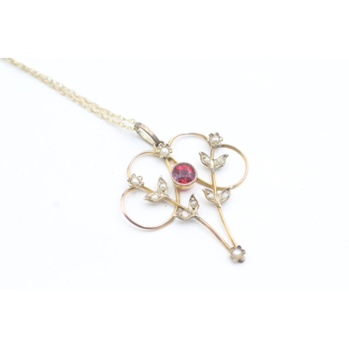 170 - 9ct gold Edwardian garnet & seed pearl art nouveau pendant necklace (2.3g)