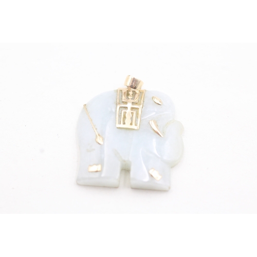 181 - 9ct gold jade elephant pendant (6.3g)