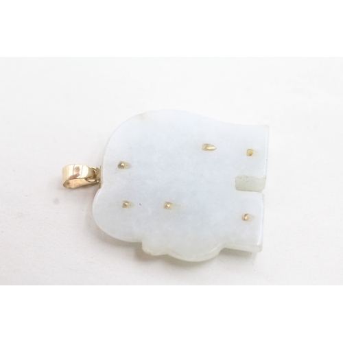 181 - 9ct gold jade elephant pendant (6.3g)