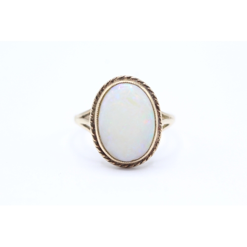 183 - 9ct gold vintage cabochon cut opal dress ring (2.6g) Size P