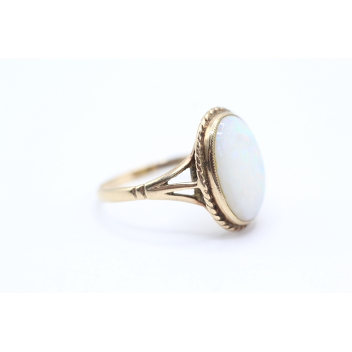 183 - 9ct gold vintage cabochon cut opal dress ring (2.6g) Size P