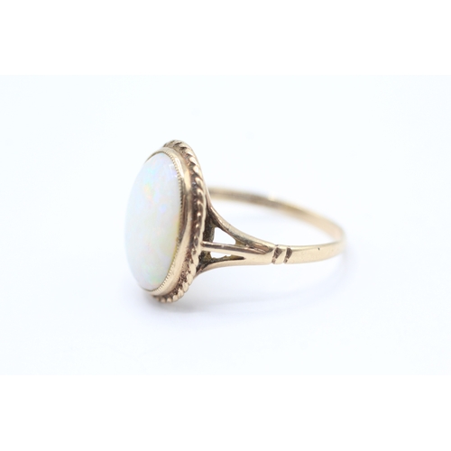 183 - 9ct gold vintage cabochon cut opal dress ring (2.6g) Size P