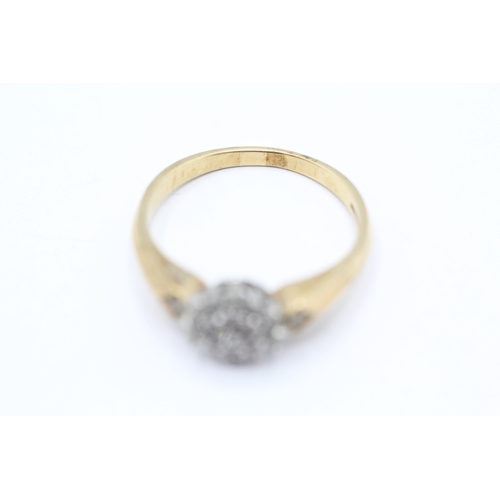 184 - 9ct gold vintage diamond cluster ring (2.5g) Size O