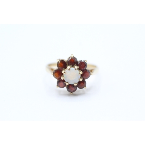 187 - 9ct gold vintage opal & garnet cluster ring (2.5g) Size M