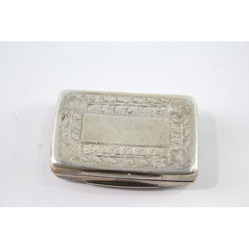 320 - Antique George III 1816 Birmingham Sterling Silver Curved Snuff Box (14g)