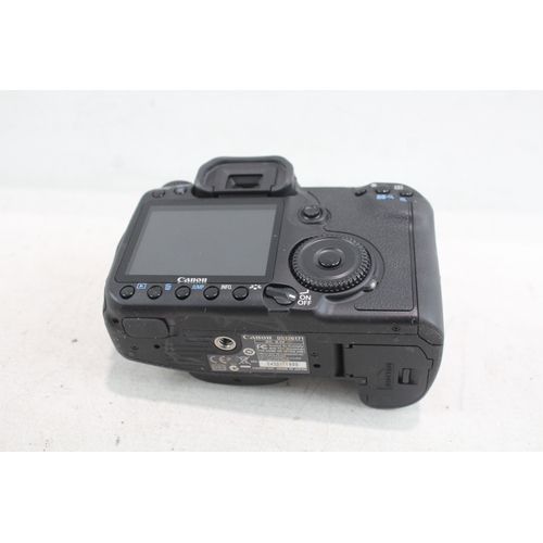 393 - Canon EOS 40D DSLR Digital Camera Body Only w/ Case